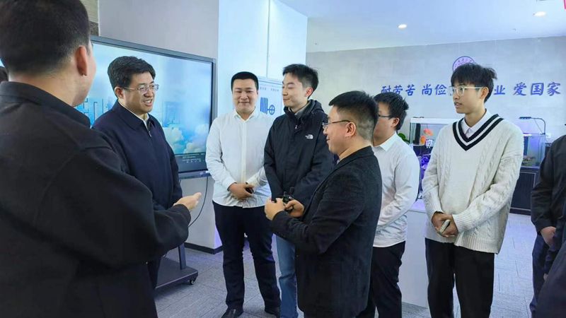 新知博士團(tuán)_11.jpg