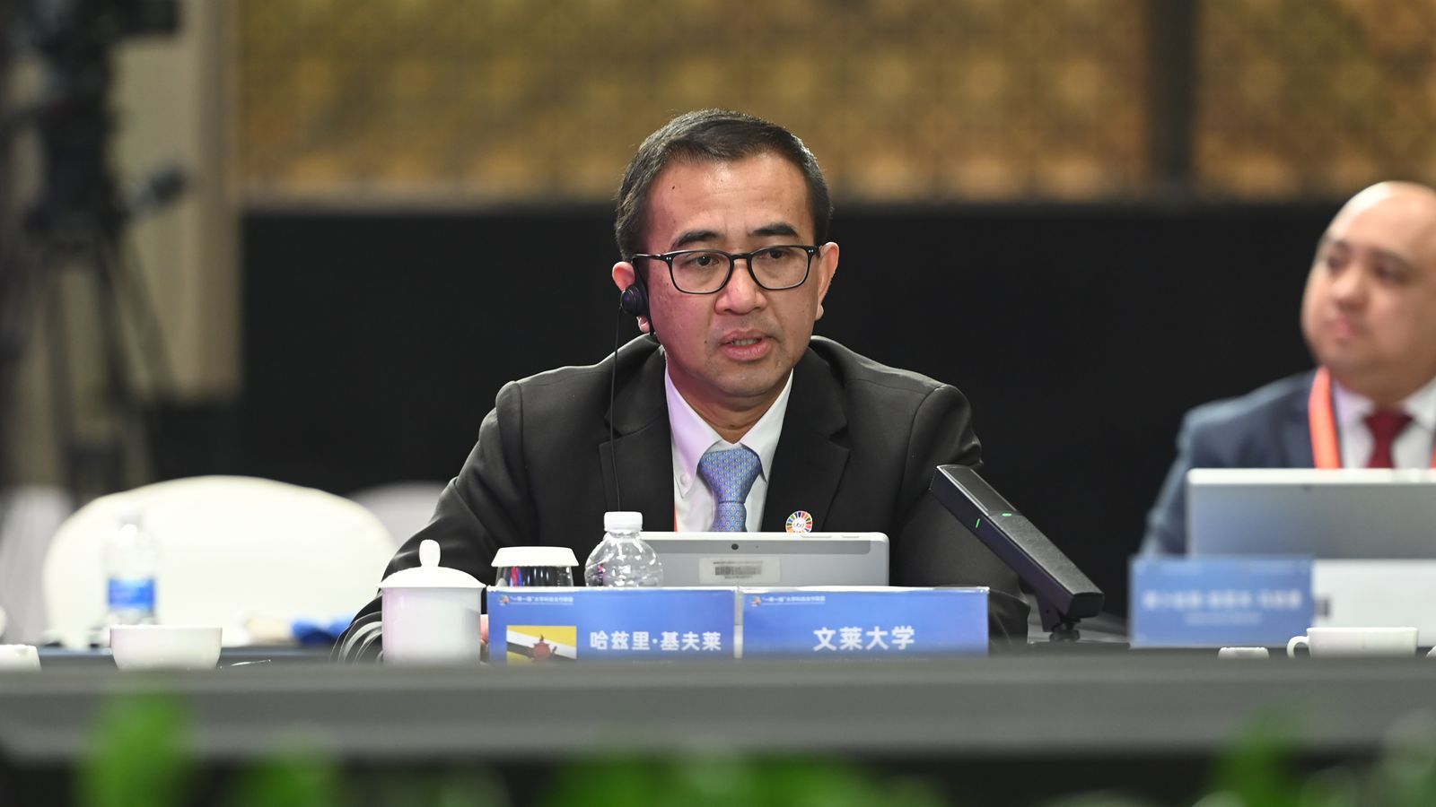 13文萊大學校長哈茲里·基夫萊_副本.jpg