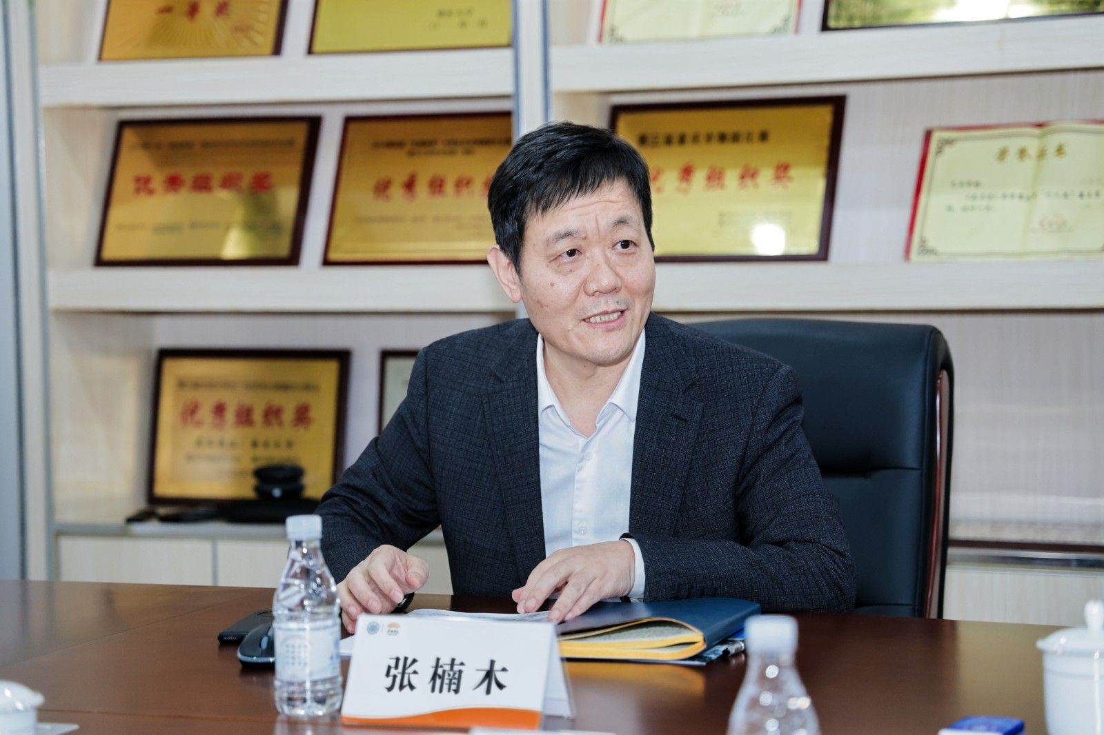 張?jiān)洪L(zhǎng)（換）.jpg
